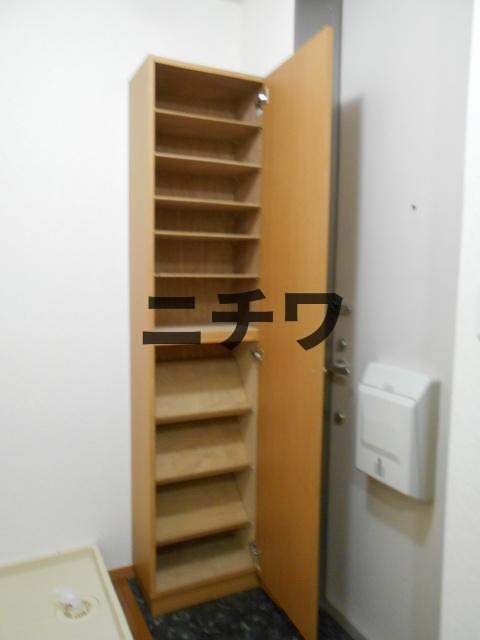 メゾン・ド・エスポワールの玄関|★シューズボックス★