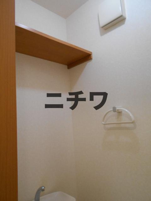 メゾン・ド・エスポワールのその他|★トイレ上部棚有り★