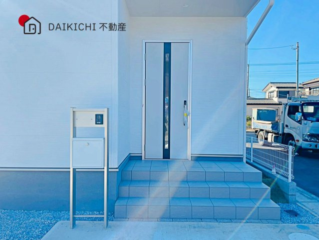 【玄関】 | 鴻巣松原　Livele Garden.S　新築戸建　全7棟　4号棟