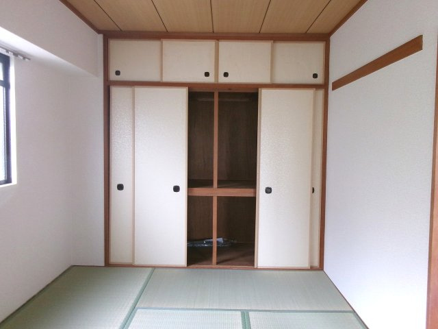 ユニライフ明石の収納