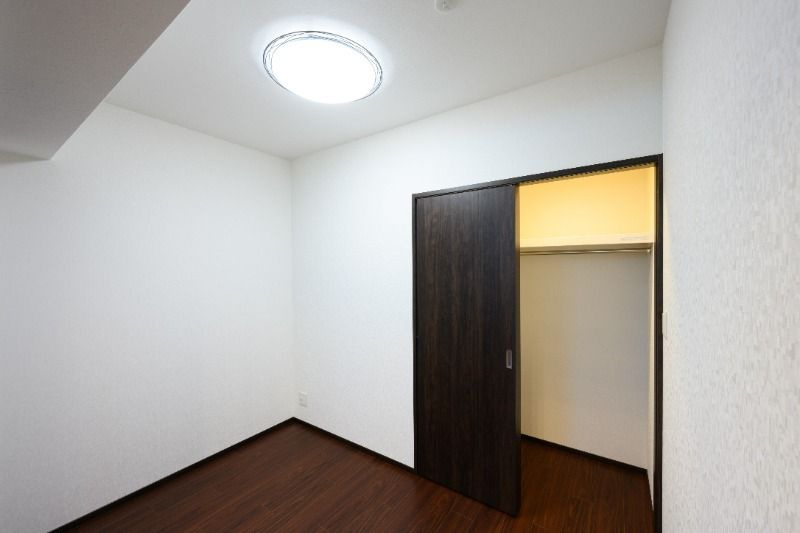 プレジオ弁天町EUROの寝室