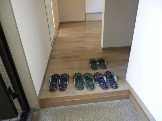 ロイヤルガーデンCの玄関