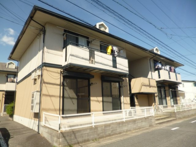 ロイヤルガーデンCの外観