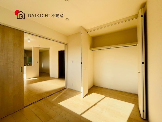 【洋室】 | 鴻巣松原　Livele Garden.S　新築戸建　全7棟　5号棟