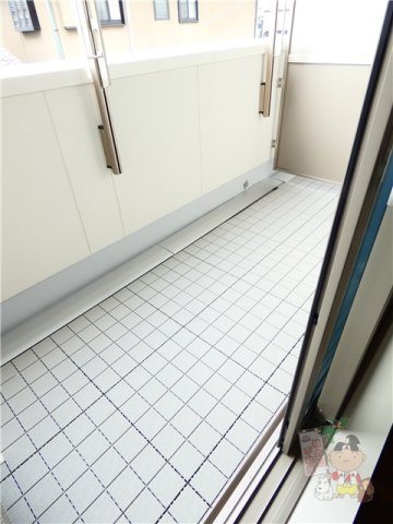 グランキューブ中井のバルコニー