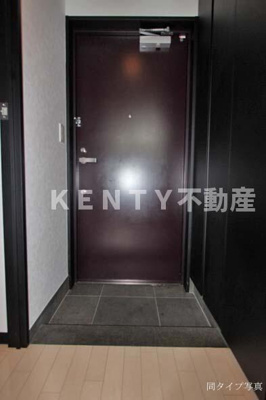 【玄関】 | 大田西馬込レジデンス | 明るい玄関です