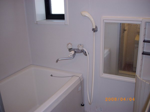 ハイツクレインⅦの浴室