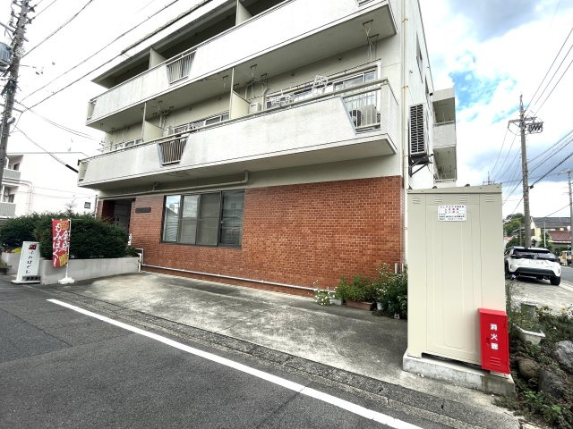 昭栄コーポラスの外観
