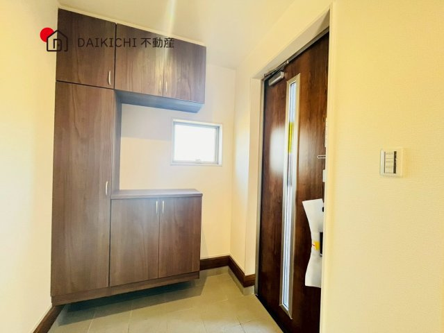 【玄関】 | 鴻巣松原　Livele Garden.S　新築戸建　全7棟　7号棟