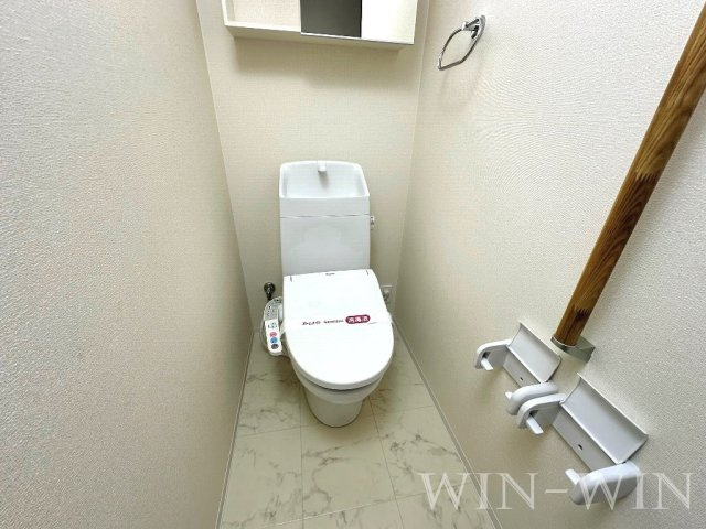 ロジェ かげろうのトイレ|イメージ（同建物内別部屋の写真です）