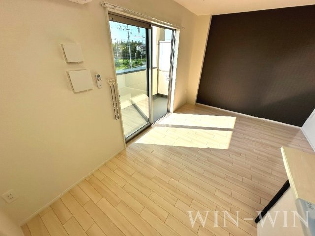 ロジェ かげろうの居間・リビング|イメージ（同建物内別部屋の写真です）