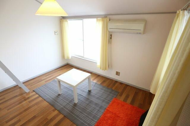 センチュリーパレスの洋室