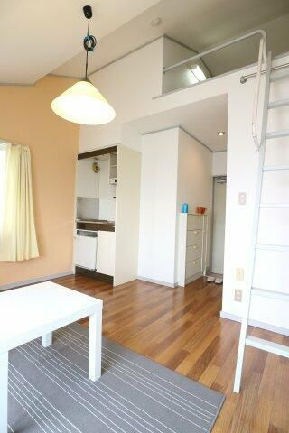 センチュリーパレスの洋室