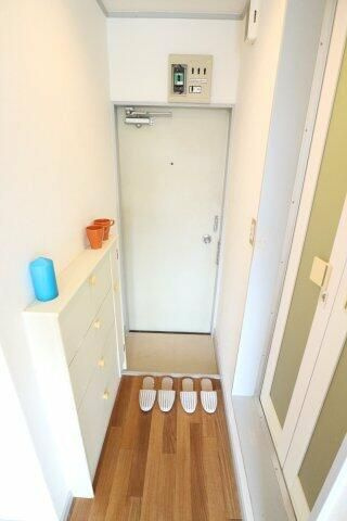 センチュリーパレスの玄関