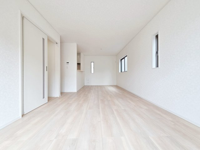 【居間・リビング】 | 東海市富貴ノ台第6　3号棟