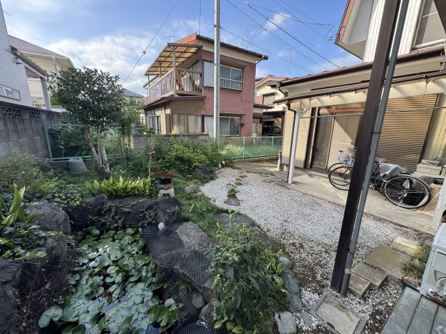 -三丁目不動産-深谷市東方　中古戸建の庭