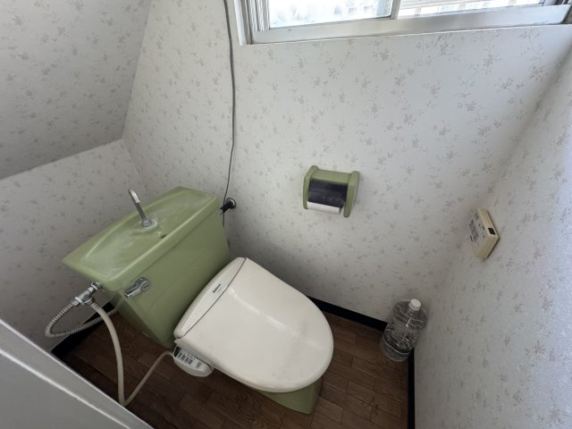 -三丁目不動産-深谷市東方　中古戸建のトイレ