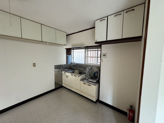 -三丁目不動産-深谷市東方　中古戸建のキッチン