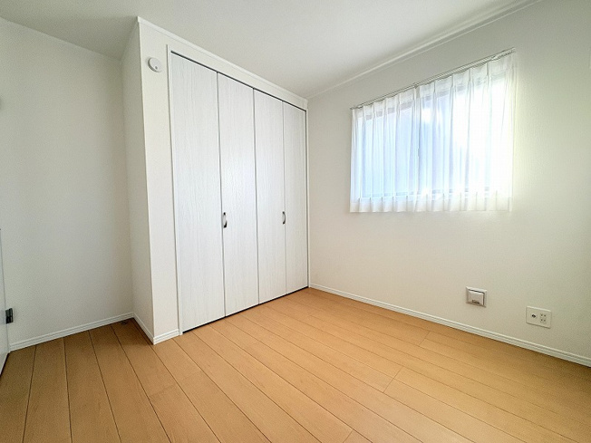 【子供部屋】 | 新座市栗原1丁目　新築一戸建住宅　全4棟　(保谷店) | 2階4.5帖/お好みのインテリアで安らぐ癒し空間が生まれます。