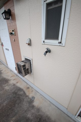 【設備】 | CITY HILL | 室外洗濯機置場