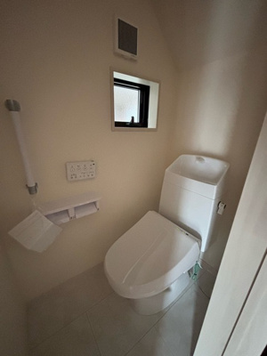 【トイレ】 | リーブルガーデン豊中市桜の町６期 | シンプルで使いやすいトイレです