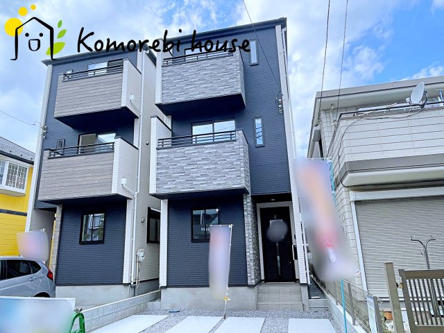 さいたま市大宮区堀の内町　1期　新築一戸建て　スタイル　02の外観|空に映える立派な佇まい♪
南東向きで陽当たりも良好です♪