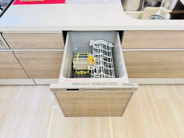 【キッチン】 | 松戸市六高台５丁目新築戸建【六実小学校：5分】 | 家事の手間をグッと省けるビルトイン食洗器