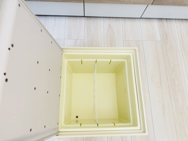 【キッチン】 | 松戸市六高台５丁目新築戸建【六実小学校：5分】 | キッチン床下収納