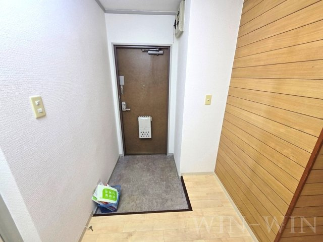 ヴィラ小鷹野の玄関|イメージ（同建物内別部屋の写真です）