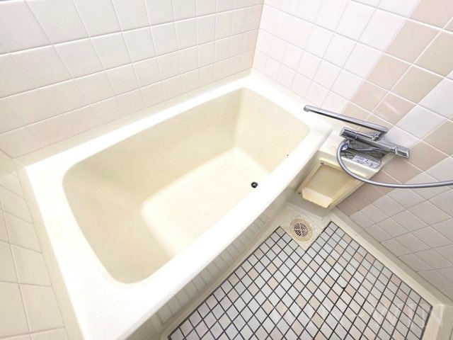 ヴィラ小鷹野の浴室|イメージ（同建物内別部屋の写真です）