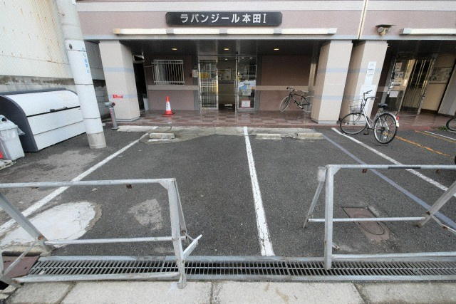 ラパンジール本田Ⅰのエントランス