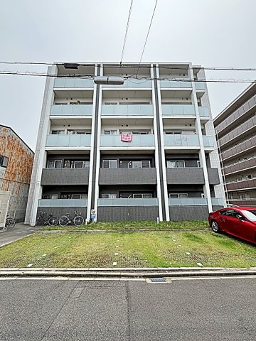 Ｃｏｕｒｔ　ＭＡＲＩＡＧＥ