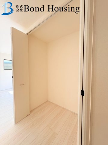 「長期優良認定物件」「LDK18.7帖」魚住町西岡21期　1棟の収納