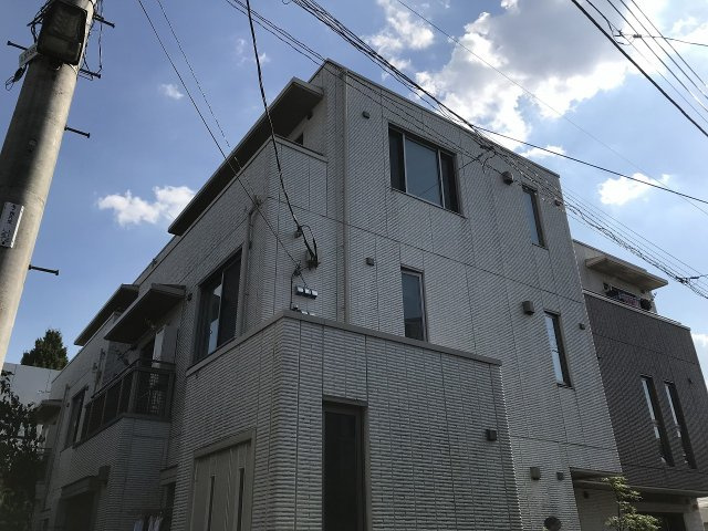ヒルズ西片の外観