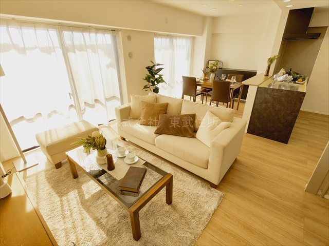 【居間・リビング】 | エクセルふじみ野 | ゆったり過ごせる15.2帖のリビングです