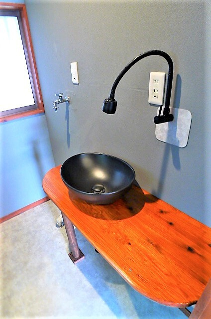 水谷東２丁目戸建の洗面所