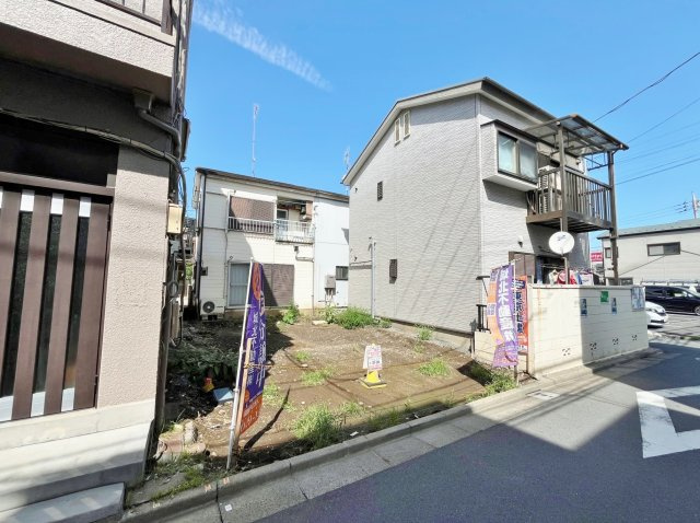 板橋区蓮沼町 限定1区画の前面道路含む現地写真|-建築提案型土地分譲-
自由設計にて建築できます♪
設計から仕様まで携わることができます
理想のマイホームの建築ができます