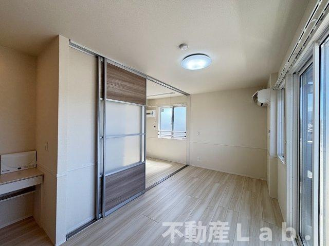 ベル・スリジエの居間・リビング