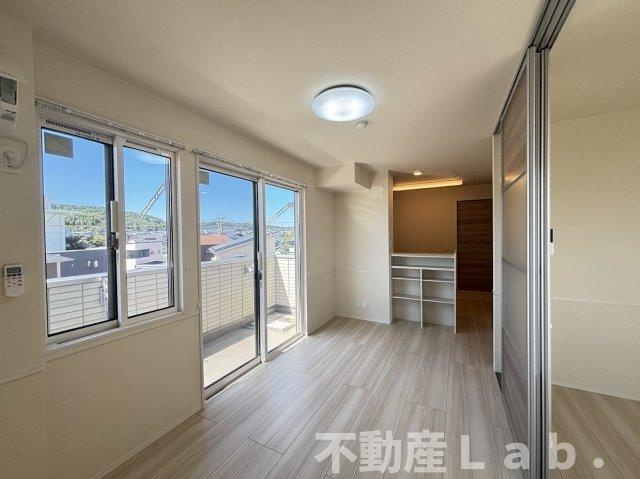 ベル・スリジエの居間・リビング