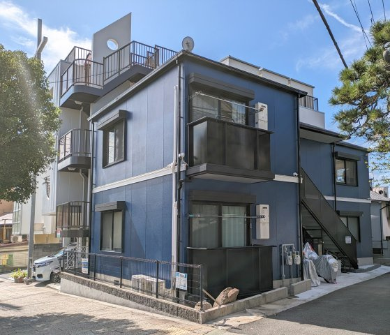 神戸市兵庫区上三条町収益ハイツの外観