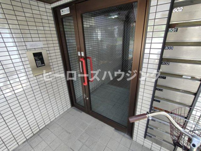 【エントランス】 | ミレ桜塚