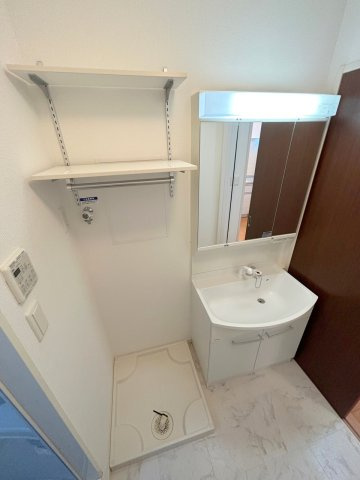 グランドゥール南大泉の洗面所