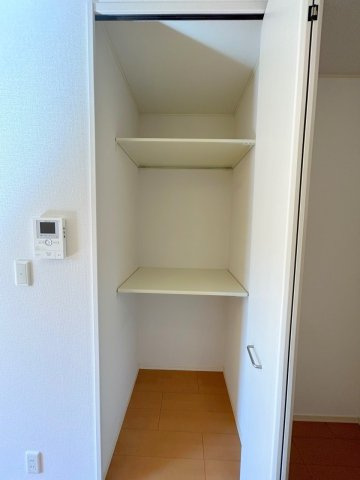 グランドゥール南大泉の収納