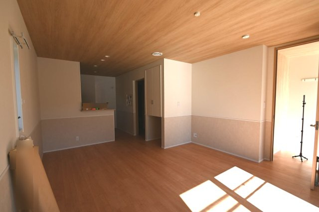 【居間・リビング】 | グランクレールⅢ(ペット可)