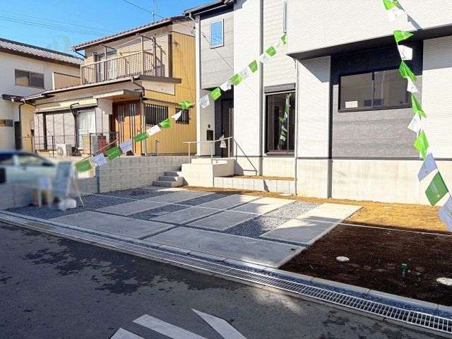 牛久市南16期　新築戸建て　1号棟の駐車場|カースペースは2台お停めいただけます♪