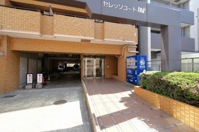 セレッソコート大阪城前のエントランス