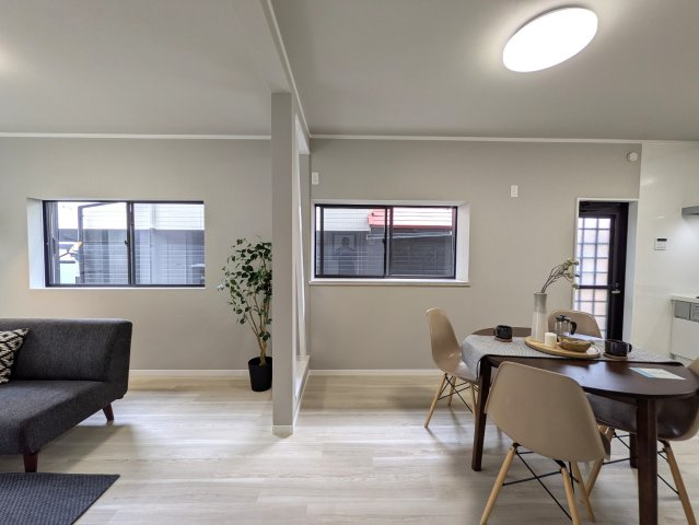 家に求めるもの、それは…【保土ケ谷区仏向西】戸建リノベーション戸建の居間・リビング|ゆったり過ごせるリビングです