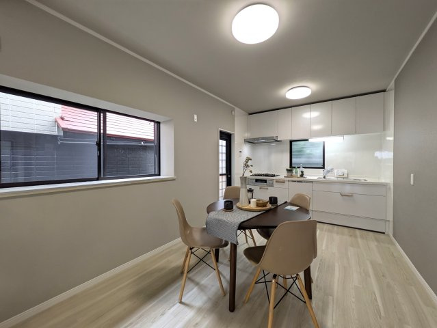 家に求めるもの、それは【保土ケ谷区仏向西】リノベーション戸建の居間・リビング