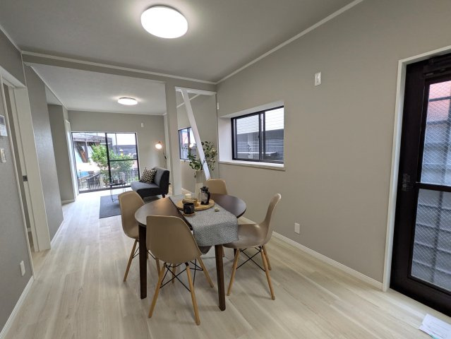 家に求めるもの、それは【保土ケ谷区仏向西】リノベーション戸建の居間・リビング