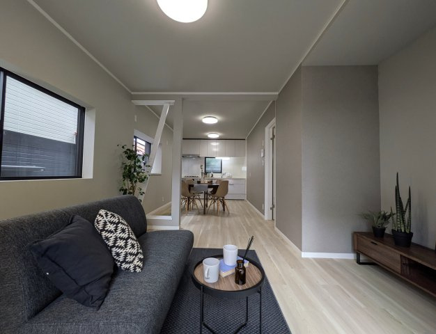 家に求めるもの、それは【保土ケ谷区仏向西】リノベーション戸建の居間・リビング